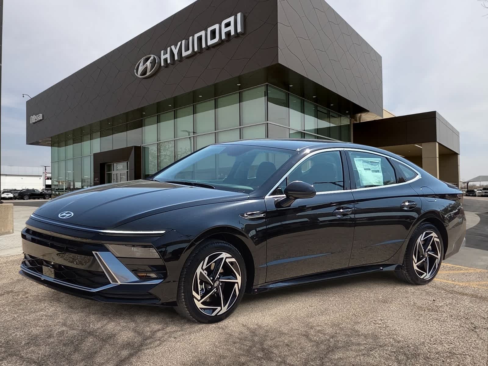 2026 Hyundai SONATA SEL Sport in Abyss Black — front three-quarter view